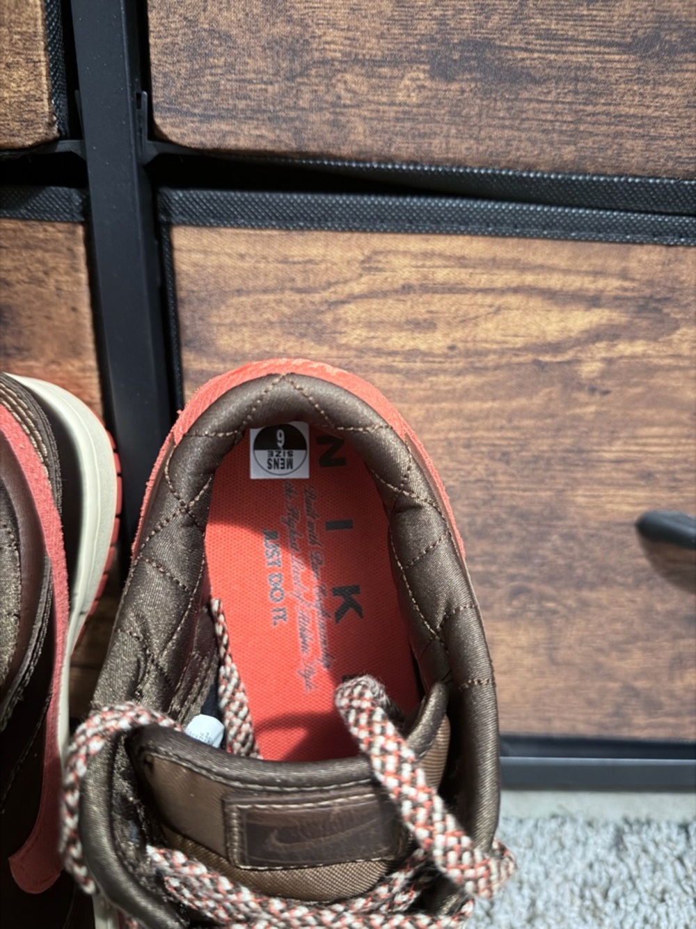 Nike Brown and Coral Low-Top Sneakers - Picture 3 of 6